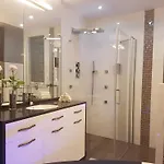 Апартаменты Top-notch With Sea View, Bbq And Jacuzzi Сент Джулианс